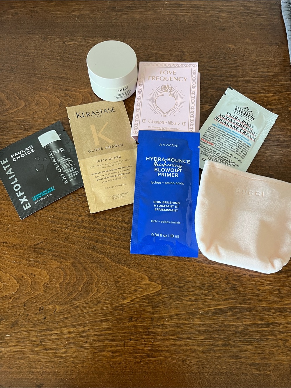 Beauty hair/skin samples from Sephora - set of 6 plus Gucci slip pouch - new!